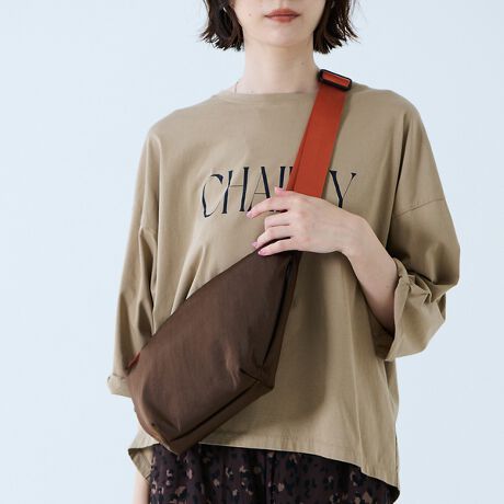 [^ԁF04510161016]VvŃ~j}ȌڂłAC[ɂ500mm̃ybg{g[ł̂ŃAEghAV[ɂ߂łBOTChɂ̓X}zL[P[XACz[ɕ֗ȉB|Pbg܂B݂̂iCcCɐ߂ᰉH𓯎ɂ{邱ƂɂARȉʊƏiȉ鐶nɎd܂BiCn͋xƑϋvẢJł΂ƝĂ܂BSALAHV[Y̓e[ṽJ[FɂAzFɂĂ܂B`̓VvȂāAR[fBl[gɉ؂₩܂ByiڍׁztgTCh|Pbgit@Xi[tj~2t@Xi[|Pbg~1I[v|Pbg~1Jt@Xi[V_[\yӎzi摜́A̓p\RȂǂ̉{ɂAۂ̐FƈقȂČꍇ܂B炩߂B摜̏i̓TvłBۂ̏iƎdlAH኱قȂꍇ܂BySML/GXGGzSMLƂ́uSpec Military Element Linevi\̍~^[vf̂郉Cĵ̗łB ~^[̗vf̂܂܃fUCɗƂނ̂ł͂ȂAfC[ɎgƂOɋ@\ƑϋvǋyobOn삵Ă܂B