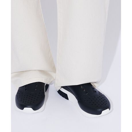 [^ԁF04509862005]NVbNȃjOV[YCXs[V󂯁AAX`bNȃVGbgLennoxB^E[XɍœKŁAR[fBl[g̕LĂ܂B3̃p[cȂEVA\ɁA_Ńxxbĝ悤ȏ_炩^b`ɎdグWanderfoamZpčĂA炵̊ԂsvȒ̂炩BNVbNȃfUCIɉ߂ꑫłByTCYɂāzEVAfނ̓ƂāA^iKł̎kő95105e͈͂ƂĂĂ܂Bef̌`ɂATCYłĂV[Y̌`̈Ⴂőω܂BlCeBuV[ỸTCY\L͑f̎ɋ߂̂Ő݌vĂ܂Bp󋵂⑫`ɂ܂A1cmx̓TCYAbv鎖߂܂Bygp̂Ӂzi͎Sgpt@bVpCƂĊEĂ܂B̏ꏊEŕۊǂꍇ́Ai̎kEό`̌ƂȂ鋰ꂪ܂̂łӂBEꂽɑߐ؂ԓEnʋyяŁAʂAԒړɓꏊEX|bgCgȂǌʁEMʂԂ͒ꏊELɗގꏊyNative Shoes/lCeBuV[Yz2009NJi_EoN[o[̃tbgEFAuhNative ShoesilCeBuV[YjLxȃJ[oG[VƎaVȃtHŁAJ̓̓gSV^tbgEFÃ[fBOuhBnativéASnǂtBbeBOŁAyʁBāAیƃCtX^C̗ZڎwĂ܂B̂߁Afނ͊ɔzAEVAfނgpAQōRېɗDĂ܂BɃTgELrR̎uhƎfށuVK[Cg?ERNVv͎sōłȂCO2roʂ̃V[YłAʃKXroʂ̑啝ȍ팸Ă܂B