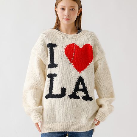 [^ԁF04510141005]ăy[Y̐ngpN[lbNZ[^[BLb`[ȃSڂ䂭jbǵA҂݂Ȃł݂͂̉łB҂݂̃Z[^[́ASĎƂȂ̂őʐY͏o܂񂪁An̕҂ݎqBɂAہA҂݂11O߂ĕ҂܂ĂAnhjbgɂoȂ͋C͓IȈꒅɎdオĂ܂BԎ̃nChE[́A̖aы@BŒJɖaтꂽƓ̕ƁAyă{[rтgpBjZbNXŒ郏TCYWJBVGbg͂肵[YVGbgɉA̗hbvV_[̃VGbg̗p܂Bӎ̏i͈ꖇꖇJɎ҂݂ŎdグĂ܂B̂߁ATCYdオɌ̍኱܂B̓nhjbg̖ƂĂy݂ByTHRIFTY LOOK/XteB[bNzTHRIFT SHOP/XtgVbvƂ́AAJxOɂ悭n̈邨X̖̂łB[hZ[̂悤łāAt[}[Pbĝ悤ŁA̐lWR~jeB[̂悤ł܂BBe[WAÒAƂɂ͒N̎vol܂JbWACe琧܂ŁAbNɕԂƂByTHRIFTY LOOKz̃ACeɂ́uÒvƂӖ҂Ă܂BłAÒƂ킯ł͂܂BĎgACeIсAÂǂAJ̃X^CɌhӂ߂āAtĂ܂B