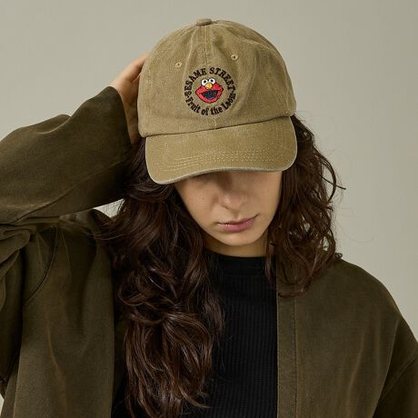 [^ԁF04519866021]SESAME STREETFRUIT OF THE LOOM̃R{LbvoItgSESAME STREET̃LN^[AGƃNbL[X^[h?炵fUCɁ󂷂A[傤ǂ悢SnŕȂ̂ȂVGbgłBBe[WɎdグĂATCY\Ȃ̂ŃjZbNXłg܂BACLb`[ȃACełǂȃR[fɂ₷łBv[gƂĂ΂iłByӎzi摜́A̓p\RȂǂ̉{ɂAۂ̐FƈقȂČꍇ܂B炩߂B摜̏i̓TvłBۂ̏iƎdlAH኱قȂꍇ܂BySESAME STREET/ZT~Xg[gz1969NɃAJŐ삳ꂽEIɗLȗcԑgłBGANbL[X^[ArbOo[hAIXJ[Ƃ炵LN^[􂵁AƐwԂƂƏ炪{ŁA܂܂ȐlXƃ[XȃLN^[炷X`Ă܂BEŗcRec̖͔͂Ƃč]Ă܂?ByFRUIT OF THE LOOM/t[cEIuEUE[z160Nȏ̗jEL̃x[VbNAp/A_[EFA[J[B݃AJEP^bL[Bɖ{nuA č̃A_[EFAAvgpTVcsłTOPuhƂĂ̒nʂmĂ܂BÂAJl̃CtX^Cɗn݁Ảʎ̃SmȂAJl͂ȂƌĂAłvgTVc̃{fBA_[EFÃuhƂčLmnĂ܂B܂TVcA_[EFAȊOɂAJ鏤i𕝍LWJĂ܂Bx[W fFH170 B86 W61 H90 pTCYFFlCr[ fFH170 B86 W61 H90 pTCYFF