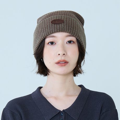 [^ԁF04519866016]sOgHꂽjbgXDICKIESoItgDICKIES̃uhS𓯐FhJA肰Ȃ|CgɁBH邱ƂŎgŏ_炩AǂFBe[W镗\BBe[WHŃghY2KXg[gt@bVƂ̑QBVvłǂȃR[fɂ킹₷łBjbNXƂĂgACeBFBƂ낢؂Ȑlւ̃v[gƂĂ߂łByӎzi摜́A̓p\RȂǂ̉{ɂAۂ̐FƈقȂČꍇ܂B炩߂B摜̏i̓TvłBۂ̏iƎdlAH኱قȂꍇ܂ByDICKIES/fBbL[Yz1922NAeLTXBtH[g[XC.N.EBA\E.E.fBbL[ݗ[NuhufBbL[YvBOg̖XqЂJҌEFAJnA1923NKHAKI[Npč^܂B񎟑풆ɂ͕ėR̐Ai]܂BAƒvAeLTX̐ΖJ҂̊ԂŐlCgBނ炪ŒpƂŁAfBbL[Y͐EIȃuhւƐ܂B1967Nɂ́A݂Ԃ́u874vaB1980Nȍ~At@bVƂĂڂA90ÑXg[gu[ŃXP[^[A[eBXgɎx܂Bł͍ƒłȂAEňuhƂȂĂ܂B