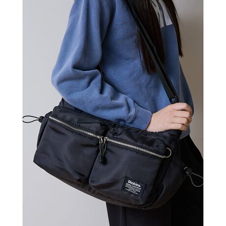 [^ԁF04519861023]Oɔzuꂽ}`|PbgۓIȃVvfUC̃V_[obOB悭VCj[ȑfނɒȂꂽŷ_炩VGbgIłBڈȏ̑eʂŃjZbNXŎgpłTCY݌vB|PbgLxŁA܂܂Ƃ̂[ł܂BTChɂ|PbgtāAybg{g₿Ƃ̂Ă̂ɕ֗łBg΂킩@\ɂiɎdオĂ܂BVvȃfUCȂ̂ŁAlXȃX^Cƍ킹₷ȂĂ܂BX|[eBȃSڂ䂫AANeBuĂ܂BVɂȂɂAvȃ|GXengpBɔGĂ₷̂ŁAAEghAX^Cɂ҂łBWF_[Xłg܂Byiڍׁztgt@Xi[t|Pbg~2TChI[v|Pbg~2obNt@Xi[t|Pbg~1I[v|Pbg~3t@Xi[t|Pbg~1J_ut@Xi[}`V_[\yӎzi摜́A̓p\RȂǂ̉{ɂAۂ̐FƈقȂČꍇ܂B炩߂B摜̏i̓TvłBۂ̏iƎdlAH኱قȂꍇ܂ByDICKIES/fBbL[Yz1918NC.N.WilliamsonE.E.DickieA݂Williamson-Dickie Manufacturing company̑OgƂȂЂݗB4N1922NɌ݂̎ЖɉgBOIɘJ҂̃j[Yɉ邽߂̐s͂fꂽi̓AJSyɍLZĂBI[ZeBbNȃX^CƗDꂽ@\̗B[NEGA[ւ̃j[Y𐻕iɓew͂́A݂ɂ󂯌pĂ܂B݂ɂẮA[N}[Pbĝ݂Ȃ炸JWA}[PbgłEIɂ݂̑mĂĂ܂B