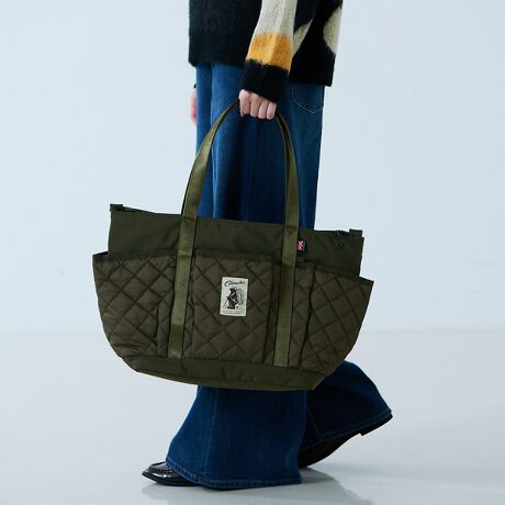 [^ԁF04519861029]lC̃LeBOV[YNVJȃ_CfUCfނɃAbvf[gIW[ʋ΁E}U[YobOƂĂLg₷TCYԃg[gobOBfC[[X烌W[V[܂ŃRpNgȃTCYłBɂ́Aybg{g[ł|PbgĂ܂BŃ{g]A邱ƂhSQłɂ͂AeBbVnJ`ApXP[XȂǂ̎[ɕ֗ȃWbv|PbgtłBZp[gĂACe̎[ɖ𗧂܂BHɃAbvO[hJVʃt@Xi[TChJ\ȃ_uWbv[ɂV_[[vL[z_[ʔ̃EHbgȂǑ\tpV[ɉĒZĂ遡ÕI[v|Pbg~3̃Xbg|PbgX}zȂǂ̏oꂪKɃybg{gX[u炸[\t@Xi[|PbgL[`F[tyӎzi摜́A̓p\RȂǂ̉{ɂAۂ̐FƈقȂČꍇ܂B炩߂B摜̏i̓TvłBۂ̏iƎdlAH኱قȂꍇ܂ByCOBMASTER/Ru}X^[zRu}X^[1970NɃCMXŒa܂BCMX̊THE COBLES COMPANY LIMITEDobNwCob BearuhC[WɁAeg͂ obNXqȂ OVтAzACe𑽂WJ܂BaICob Bear܂Vȗ͂߂܂B