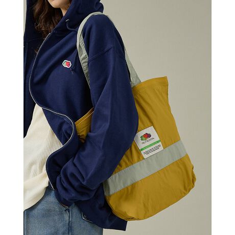 [^ԁF04519861025]J[oG[VLxőeʂȃt[c̃g[gobOBtgɂFRUIT̃uhS|CgBA4TCŶŒʋ΂ʊwAK͂AȂǃGRobOƂĂg܂Bny_炩̂ŏނƂAE^[̏ォłȂ悤ɁAЂ͒ߎdlłBJWAR[fƑQByidlzI[v|Pbg~1JXibv{^A4TCY[\yӎzi摜́A̓p\RȂǂ̉{ɂAۂ̐FƈقȂČꍇ܂B炩߂B摜̏i̓TvłBۂ̏iƎdlAH኱قȂꍇ܂ByFRUIT OF THE LOOM/t[cEIuEUE[z160Nȏ̗jEL̃x[VbNAp/A_[EFA[J[B݃AJEP^bL[Bɖ{nuA č̃A_[EFAAvgpTVcsłTOPuhƂĂ̒nʂmĂ܂BÂAJl̃CtX^Cɗn݁Ảʎ̃SmȂAJl͂ȂƌĂAłvgTVc̃{fBA_[EFÃuhƂčLmnĂ܂B܂TVcA_[EFAȊOɂAJ鏤i𕝍LWJĂ܂B