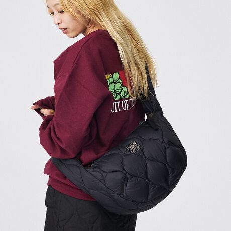 [^ԁF04510161002]Ci[_EEFAuh TAIONi^CIjA~hTCỸoii_EobOoIfUC~^[`[tɂfUCB㕔̓t@Xi[JAɂ̓X}z⏬̎[|PbgtŎpdlɂ܂B΂ߊ|⌨|ɒxǂŁAĝɎRɃtBbg܂Buhl[ANZgɂȂĂ܂BMtgɂ߁fލxiCngpBɂ́A800FP̏㎿ȃ_EgpĂ܂BʂŎgp_EiʁF600FPOjyA gC܂ނƂł܂Bƒł̐\łB̍ۂ͏i̐l[mF̏エꂭBsӎt_E͓VRȒfނł邽߁AHɔZF̂邱ƂA\ʂɓČꍇ܂B͕sǕił͂܂Bi@Fڗӏ܂痼ŏŒƖڗȂȂ܂BjyTAION / ^CIzCi[_EEFAuh TAIONi^CIjBuh̗ŔẢTAIONBCi[_EEFA𐶊ɕKȁAg̉ێhEFAƂڂœWJڎwAiƉl̂hiǏ]܂BubN fFH156 pTCYFFJ[L fFH163 pTCYFFx[W fFH166 pTCYFF