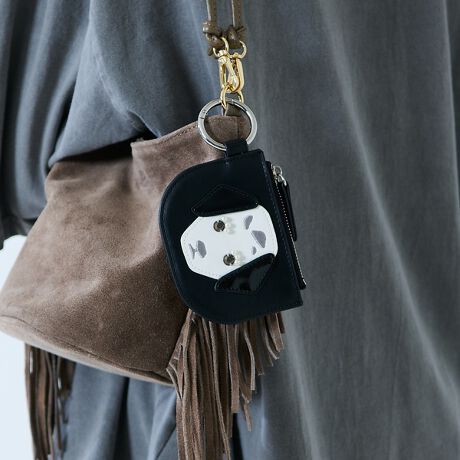 [^ԁF04520168000]LZ[jŁAV[YlC̃RCP[XɐVFAV`[toIwʂɃJ[hRCP[X͂Ƃo̍ہAzƂĎĝ߂łBR[htĎ񂩂Ԃ牺ƁAg͖łBs̃obO`[ƂĂyӎzi摜́A̓p\RȂǂ̉{ɂAۂ̐FƈقȂČꍇ܂B摜̏i̓TvłBۂ̏iƎdlAH኱قȂꍇ܂B炩߂ByCasselini ^ LZ[jzBe myself / With playful킢ȂA̃eCXgꂽ~bNXX^CB킽炵́B낱ƕς閈̋CɊY鏬Ă܂B