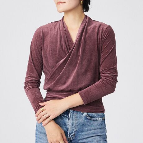 [^ԁF04519821027]؂₩ɂ߂xAfނō肠JVN[gbvXBh[vȂ₩ŃGKgȈۂɁBƂ肠fUCő̂̃CJo[Ă܂BfBi[؂ȂoɍœKȃACełByӎzi摜́A̓p\RȂǂ̉{ɂAۂ̐FƈقȂČꍇ܂B炩߂B摜̏i̓TvłBۂ̏iƎdlAH኱قȂꍇ܂ByKeena/L[izxAfނɃfC[ƃOWA[̗VELVETɓuhB̉ŕω\ʂ̓̔LLĂƂƂGA䂩IȌVELVETB؂̖ʂƂȂAĝɓރVGbgǋBׂẴACéAЂ̈эHɂďn̐ElЂƂJɖDĂ܂Bufނ̗͂őɈovƂNŵƁARtH[gŏ㎿Ȉꒅ͂܂BlCr[ fFH166 pTCYFFsN fFH170 W70 H96 pTCYFF