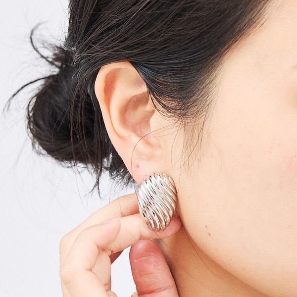 [}C]yLILI CLASPE/NXvzSERAPHINE EARRING ST/[WEBt NiRouge vif la clej Vo[