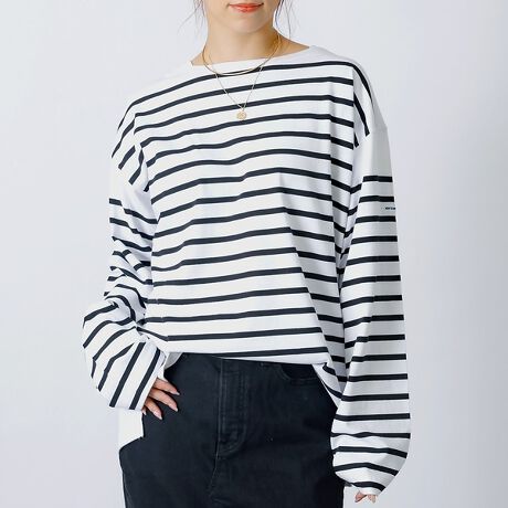 [^ԁF04520121022]t`Be[WōlCւMONT KEMMEL( P)AԂ̃oXNVcIẽXbgA߂̑AɓuhSȂǁAԂȂł͂̂肪܂ĂꒅB{fBTCY͒悭I[o[TCYŁAƂ芴ĒĒ܂Bɂ]T̂ŃjZbNXŒĒTCYłBJ[WJt`VbNȃx[VbNJ[Ă̂ŁAǂ̐F킹ɍȂłBRbg100̂ƂnȂ̂ŁAC̍H₷fފłByӎzi摜́A̓p\RȂǂ̉{ɂAۂ̐FƈقȂČꍇ܂B炩߂B摜̏i̓TvłBۂ̏iƎdlAH኱قȂꍇ܂ByMONT KEMMEL/ PzMONT KEMMEL( P) ́ABOTTON({g)ЂɂāAƕƂŉhXtXEkBtVV\[kɑnƂĂV܃[NEFAuhB_Ɗ֌W҂s̘J҂Ώۂɓ`Iȃ[NEFA𕝍LWJĂ܂BMONT KEMMEĹA1940N`50ɂ̓[XL𒆐Sɍƕ𐻑ĂAgTEINTURE PENETREE GARANTIE GRAND TEINTi肵ݍ񂾁Aɂς邱Ƃۏ؂Bjhƃy[p[^O𖾋L邱ƂȂǕiɂĐĂAt`re\Wł͔ɐlC̍uhłB50N͋̕C͂̂܂܂ɁAtBbgEfUCEfނ_iCYCibvWJĂ܂B