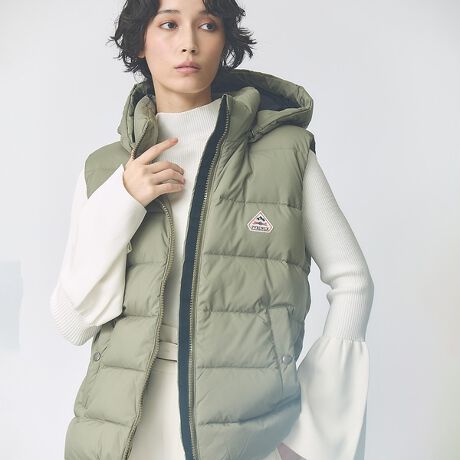 [^ԁF04519831107]slbNX\Xv[gjbNV[Ỹ_ExXgBi`ȃXgb`͂̃\tgȑfފāA{[}炵VGbgɎdグ܂BE\ȃt[hɉVvȃfUĈߓ̂V[XCb`V[YȂǂł􂷂pIȃxXgƂȂĂ܂Bîm点2025NH~V[Y@ޗȂǔʂ̉eŉiĂ܂B܂悤A肢\グ܂ByPYRENEX / slbNXztX̃sl[R̘[TEZx(Saint-Sever)ɂāAт𐶎YЂ 1859 NɑnƂPYRENEX(slbNX)BTEZx̓tHAO̎YnƂĉBł͗LȒnŁAslbNXЂ͑nƓA HpƂďꂽ̖тpA|zc▍Ȃǂ̐Qނ̐Y𑱂Ă܂Bsl[R̘[ƂCۏň_bŃAsbLOꂽ_E͔ɍtBOp[Aۉ̍_E܂܂B1960NɃVtȂǂ̃Lvpi͂߂Ƃ{iIȃApi̐Yn߂slbNX́AOEM [J[ƂėlXȃuhƃ^bOg݁AẪmEnE~ςA1990NォuPYRENEXv̖uhX^[g܂B݂ł͎fUCi[Ƃ̃R{[Vv~ACWJAt@bVV[ӎioĂ܂Bp̒cXSݓXAZNgVbvɃR[i[WJȂǁAtX\_EuhւƑ傫WĂvlbNX݂͌łє̔Q̐Y𑱂ĂAEIɂ͒т琻i܂łтĎЍHŐYĂ_Ȇ[J[łB`jWA