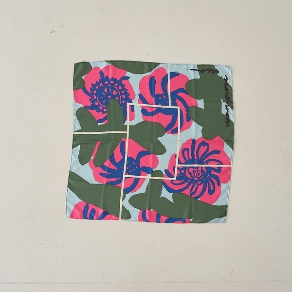 manipuri/マニプリ】ペイントフラワーシルクスカーフ 65×65 日本製