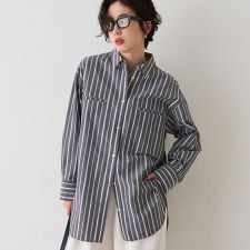 胸ポケットコットン ルーズフィットストライプシャツ