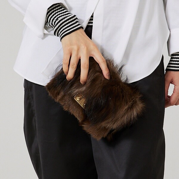 【美品】VIOLAd'ORO フォックスファー　レザー　ボディバッグ　グレー系 美品】VIOLAd'ORO フォックスファー レザー ボディバッグ グレー