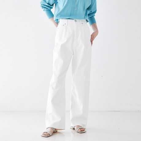 [^ԁF32481050002]ڂ琞ɂđVGbg̃Xg[gfjBYCNȈۂɂ邽߁AČ҂𒷂߂ɐݒ肵A[N̕|Pbg傫܂BEGXgLbƓWXgTCYȂ̂ŁA炵iɐĂ܂BzCgJ[łܕzOĂɋݍłACi[̓hł܂BRȃzCgœ݂ǂAN[Ȉۂ̃R[fBl[gɁBtɂ̓J[gbvX킹Ay₩ȃX^CÔ߂łBńAyĝH{nuA[CgzCgvBRɒ󎅂gpĂׁA̖100fjƔׂĎ莝yłB܂AɗDĂ̊Aꂪ₷̂|CgByYANUK(k[N)zL.A. ̃bNX琶܂ꂽfjuhgYANUKhBƊCfou[̃Of[VAL.Ãi`ȃ[huh̃ACfeBeBɂȂĂ܂Bő̖͂̓VGbg̔Ƌɏ̐SnBfjƂTO𕢂AXgXt[ȗSnǋĂ܂B܂AEBYCł͏炵VGbgӎBwV[̂ȂɁAǂg炵hgFۂhZ悤ȃtF~jȃfjɎdグĂ܂Byuhiԁz57134228