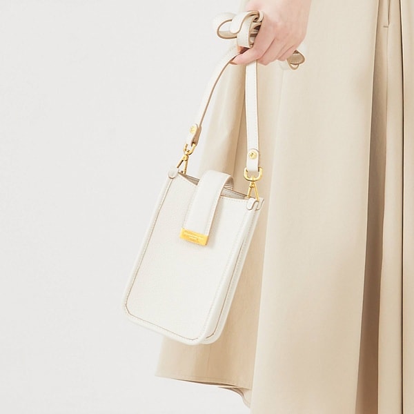 新品　定価60,500円　ジャンニキアリーニ カゴバッグ バケツ2WAY 茶 新品 定価60, ジャンニキアリーニ カゴバッグ バケツ2WAY 茶