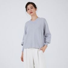 ウールグアイウールVネックニット