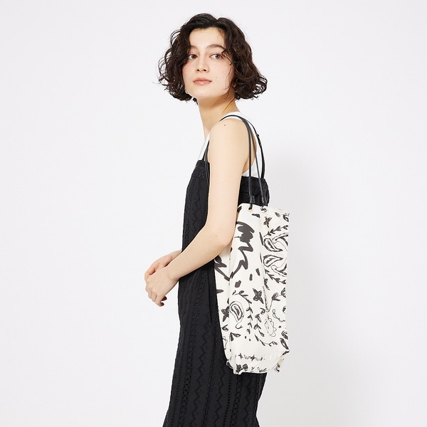 GIANNI CHIARINI】レザーショルダーバッグ （ショルダーバッグ