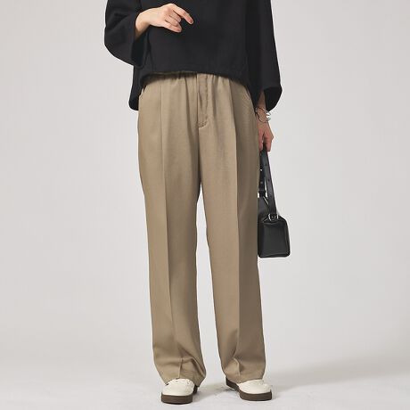 [^ԁF32510050004]*Detail*cƗAځiJ[j̕\iȑfނgpZ^[vXłƌȂAEGXgSŃXgXt[ȐSnBLC߂ɌȑfފȂATVcXj[J[Ƃ̃JWA~bNXDłB*Coordinate*VvTVcƍ킹āAfނ̏ilJWAɁBWD΁AIɂg邫Ɗ̂X^CɑςB̓Xj[J[OJT_ŔoƃoXłB