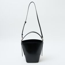 カリテ(qualite)の【&MyuQ】LIBER ショルダーバッグ