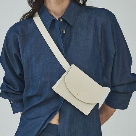 [^ԁF32521061020]*Detail*ɂ̃^i[ŒJɐߏグVNU[gpA󑐋̃AgGłЂƂЂƂDỸIWiobOB_炩ȎƂقǂ悢nAgقǂɓޏiȎdオłBEGXgɃtɗ߂ĂA΂ߊ|ŃANZgɂĂAX^CI΂􂵂܂B*Coordinate*VvȃChpcX^CɎ΂ߊ|ƁA~j}ł݊̂|CgɁBVc⃏s[Xɍ킹΁AiƃJWÃoXƂꂽl̑ɁBʒuŃxĝ悤Ɏg΁AR[fŜXbL܂Ƃ܂AX^COɕω܂܂B