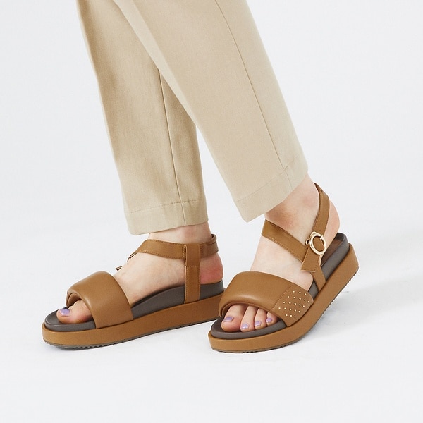 マリーのサンダル 10000円です