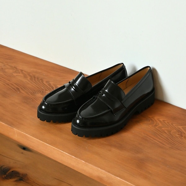 [}C]y̔X܌zy ꃍ[t@[/ID ojX^[iAu BANNISTERj ubNn̑1