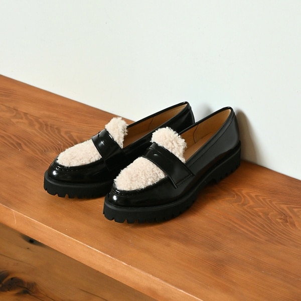 [}C]y̔X܌zy ꃍ[t@[/ID ojX^[iAu BANNISTERj ubNn̑3