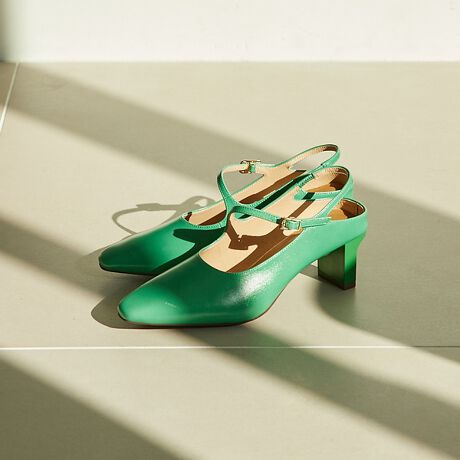 [^ԁF54505012003]pvXقǂ܂肷~[قǃtɂȂ肷ȂACyɃIVȑy߂fUCBJĂJJǵA[ăJJgɂ悤ɂ芴̂闚SnɁBXgbvȂȂ߂ɂƂAbꂢɌ郉C肪̃|CgBVA[\bNXȂǁA\bNXƂ̃C[hR[f߂łBꕔBe摜́A̓ŐFČꍇ܂Bi̐F͔wĩX^WIBe摜QƉB摜̏i̓TvłBۂ̏iƎdlAH኱قȂꍇ܂BAɏtƂ\hׂɃ\[ɕیV[gĂ鏤i܂BیV[gꂽ܂܂gpɂȂƊ₷댯ł܂̂ŕKĂ炲gpB܂ASĂ̏iɕیV[gĂł͂܂̂łBubN fFH156 B75 W59 H85 pTCYF37