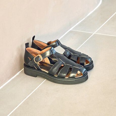 [^ԁF54505041049]OJghԃV[Ÿʒu܂ŗ푽lȃfUCoꂷ鍡NAAu BANNSTER̓Xj[J[oŗOJT_oBobNɏȃ`[āANXƏ炵As[BJWAȃfUCɑ΂ÂJ[ł܂Ƃ߂đl̕₷fUCɎdグ܂BꕔBe摜́A̓ŐFČꍇ܂Bi̐F͔wĩX^WIBe摜QƉB摜̏i̓TvłBۂ̏iƎdlAH኱قȂꍇ܂BAɏtƂ\hׂɃ\[ɕیV[gĂ鏤i܂BیV[gꂽ܂܂gpɂȂƊ₷댯ł܂̂ŕKĂ炲gpB܂ASĂ̏iɕیV[gĂł͂܂̂łBVo[ fFH171 B80 W59 H88 pTCYF37