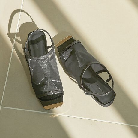 [^ԁF54505024073]JWAȕ͋C̃bVfނɁAܐ̃^gDō؂₩vXVfUCT_Bܐ悩`lCJ[ƃ^gD̑gݍ킹ŁAɃIVȑy݂܂B̃fUC͗ŃX^CONɁAĈ芴̂郍[q[{XgbvŕsXgXt[Av킸pĂ܂ƊԈႢȂBꕔBe摜́A̓ŐFČꍇ܂Bi̐F͔wĩX^WIBe摜QƉB摜̏i̓TvłBۂ̏iƎdlAH኱قȂꍇ܂BAɏtƂ\hׂɃ\[ɕیV[gĂ鏤i܂BیV[gꂽ܂܂gpɂȂƊ₷댯ł܂̂ŕKĂ炲gpB܂ASĂ̏iɕیV[gĂł͂܂̂łBubN fFH156 B75 W59 H85 pTCYF37