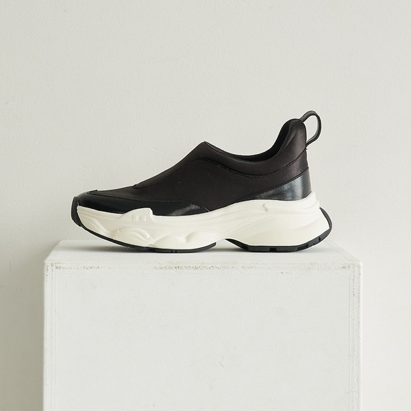 [�}���C]�n���Y�t���[�X�j�[�J�[/�I�D �o�j�X�^�[�iAu BANNISTER�j �u���b�N