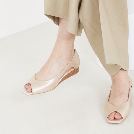 [^ԁF54505011033]KƃX^CbV˔ÃR[fBl[gɂ҂̃OZ[pvXB݂o^tCJbg̃I[vgDɁATCh̊JɔvX鏗炵fUĆBV[Y[hĴfUCłAT_Ƃ͂ʂłpvXɎdグĂAꂽfBeB[ɍS܂B\tgXNGAgDfUCŁAghڂ̃VGbg|CgBq[ɂ͌yʂ̃EGbW\[gpAԂ̕słɂgӂӂX|Wh̒~̗pĂ̂ŁAfC[ItBX܂ŃV[I΂􂷂ꑫłBXX^btRgEGbW\[^Cṽ[q[Ȃ̂ŕ₷Ao^tCJbgYɌĂ܂BI[vgD{TChI[v̗ȃfUCȂ̂ŁAT_ȕłgC₷łIt̒ʋ΂₨o͂AĂ̂sɂXX̃ACełBv_炩ɃtBbgĂAJ̑fUCȂ̂ŋȂ₷ꕔBe摜́A̓ŐFČꍇ܂Bi̐F͔wĩX^WIBe摜QƉB摜̏i̓TvłBۂ̏iƎdlAH኱قȂꍇ܂BAɏtƂ\hׂɃ\[ɕیV[gĂ鏤i܂BیV[gꂽ܂܂gpɂȂƊ₷댯ł܂̂ŕKĂ炲gpB܂ASĂ̏iɕیV[gĂł͂܂̂łBVpGOLD fFH171 B80 W59 H88 pTCYF38