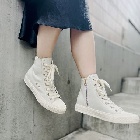 [^ԁF54475740708]ĉ鍇fށ~S[h̃ngoJWAȂXj[J[BLC߂ȗvfƃJWAȗvf˔ĂāAǂȃX^COɂ킹₷1΃X^CO̗ɁBTChWbvŒE₷AnCJbgXj[J[łCyɗĂ܂BꕔBe摜́A̓ŐFČꍇ܂Bi̐F͔wĩX^WIBe摜QƂB摜̏i̓TvłBۂ̏iƎdlAH኱قȂꍇ܂BAɏtƂ\hׂɃ\[ɕیV[gĂ鏤i܂BیV[gꂽ܂܂gpɂȂƊ₷댯ł܂̂ŕKĂ炲gpB܂ASĂ̏iɕیV[gĂł͂܂̂łB