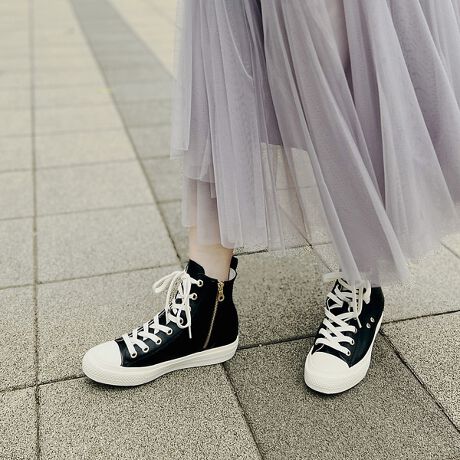 [^ԁF54475740708]ĉ鍇fށ~S[h̃ngoJWAȂXj[J[BLC߂ȗvfƃJWAȗvf˔ĂāAǂȃX^COɂ킹₷1΃X^CO̗ɁBTChWbvŒE₷AnCJbgXj[J[łCyɗĂ܂BꕔBe摜́A̓ŐFČꍇ܂Bi̐F͔wĩX^WIBe摜QƂB摜̏i̓TvłBۂ̏iƎdlAH኱قȂꍇ܂BAɏtƂ\hׂɃ\[ɕیV[gĂ鏤i܂BیV[gꂽ܂܂gpɂȂƊ₷댯ł܂̂ŕKĂ炲gpB܂ASĂ̏iɕیV[gĂł͂܂̂łB