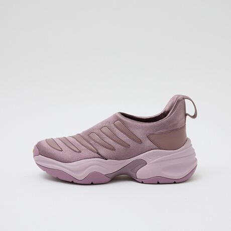 [^ԁF54515040032]ϋvɗDꂽBu\[ƁAg킸ɒEł鐫\gݍ킳@\Q̃Xj[J[a܂B\[̃{[ƃAbp[fUC̃oX肭aAul̏vXj[J[ɁB܂Abp[ƃ\[𓯌nFɂ邱ƂŁAlXȃX^CɃ}b`fUCɎdグ܂ByVibram/Buz1935NoRƂłn҃B^[Eu}[jiVITALE BRAMANIj߂ēoRCp̃\[𔭖A2N1937NɒaC^A̐EL̃\[[J[hVibram (Bu)hB݂ł͗DꂽϋvƃObv͂ɂM̍\AEg\[ƂāAoRpłȂt@bVu[cXj[J[ȂǗlXȌCɗpĂ܂BꕔBe摜́A̓ŐFČꍇ܂Bi̐F͔wĩX^WIBe摜QƉB摜̏i̓TvłBۂ̏iƎdlAH኱قȂꍇ܂BAɏtƂ\hׂɃ\[ɕیV[gĂ鏤i܂BیV[gꂽ܂܂gpɂȂƊ₷댯ł܂̂ŕKĂ炲gpB܂ASĂ̏iɕیV[gĂł͂܂̂łB