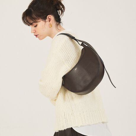 [^ԁF51515011005]yDesignzyMois/CXz̓IȌ`VGbg2WAYV_[BAGBȂ߂ɁAU[̕y߂ACeBZ߂ɎX^C߁B|ȂȂ߂A̓̃t@bVɍ킹ĎςăoXBV_[BAGƂĂ͑傫ڂ̃TCYɂĂ̂ŁAeʂĎg₷iłB(500mlybg{g܂ݎPȂǂ[)ypocketzOw:I[v|Pbg~1O:I[v|Pbg~2w:Wbv|Pbg~1