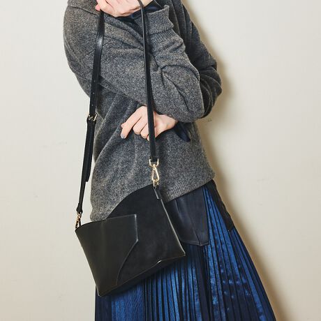 [^ԁF51515012012]yDesignzyLuce/[`FzX[XvƃXG[hgݍ킹A\LŐꂽV_[obOBX}zTbƎo邠|PbgAS̓Vt@Xi[tŋ@\ʂ[B500mlybg{gⒷzɂ܂Ad₷|PbgBJWAtH[}܂ŕLV[Ŋ􂷂ApƃfUC˔iłBypocketzO:I[v|Pbg~2w:Wbv|Pbg~1@@I[v|Pbg~1