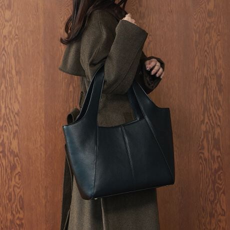 [^ԁF51515020604]N㏗xĂlCCtGT[kariƂ̃R{[VACeLOWELL Things珉oIgOĽo琶܂ꂽg~@\hlߍ݁Â߂̎g₷ƃfUC𗼗2^Cv[XByDesignz@\fUĈ𐷂荞񂾁AdłxɂgON/OFFpI[vg[gobOBǂȃX^Cɂiɓރx[VbNȃubNÂ_炩ȃO[W2FWJBV[YXŃR[fBl[gɂ₷ACełB|CgENbV̂PC|Pbg(A4ނ16C`PC܂łeʃTCY) E₷߂̃nh&L̃xgŌ̕SyEwʂɂ֗ȃ|Pbgt(oꂪX}z̎[ɍœK) EO\ȃ}`|[`t(Ј؂⏬) Eۗ@\tybg{gz_[ځEg̗ǂ悢}`(ٓȂǂ[) E[|Pbg(O:wʃ|Pbg~1A:I[v|Pbg~3) Eiō̂V{̍fނgp(⏝ɂ) EetŎg₷Qypocketz O:I[v|Pbg~2 w:I[v|Pbg~1  w:I[v|Pbg~1 (}Olbg{^t)S̍͌^ɕύXytizO\|[`~1 (TCY:19cm/c:12.5cm)