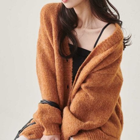 ~bNX̃J[͓IȃI[o[TCYJ[fBKyVFǉzElC̃J[I[o[J[fBKɃAC{[ƃO[VFǉyizERananŒԐlC̃~bNXJ[̃I[o[TCYJ[fKBEqbv܂ŉB~hȂ̂ŁApcɂXJ[gɂ}b`BE~bNX̂炩ȐFƂƂTCYŏ炵UPBEVvǂӂNъIȃjbgBELxȃJ[oG[VFႢłقȂIEƂ̂I[o[TCYVGbgŃJWAɂ񂵂₷PBEɂ_炩ȃVGbgbNXoBEVcATVcAs[XȂǁAlXȃACeƃC[hy߂ACeByfށzE肵G聕ǂے̎gpĂ܂ByLxȃTCYWJzMELELLOK