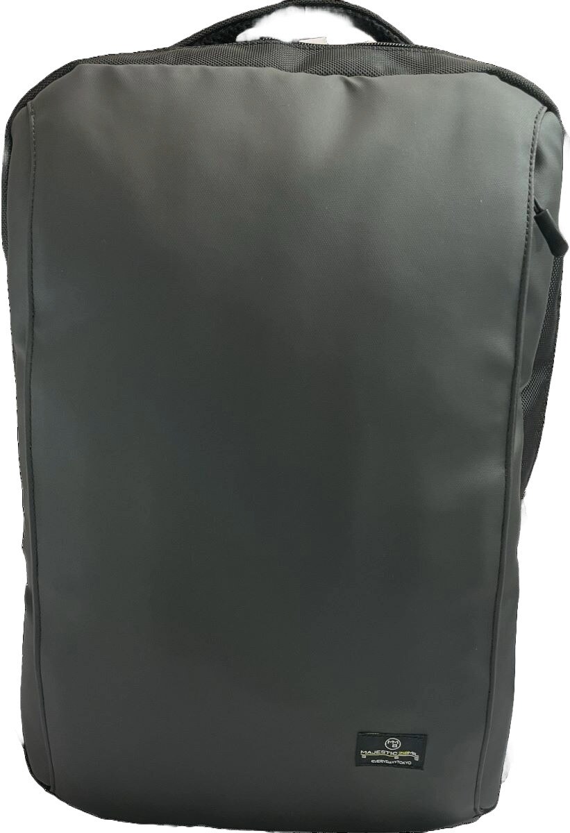 ミニマルデザインでちょうどいいサイズ感の撥水軽量スクエアデイパック