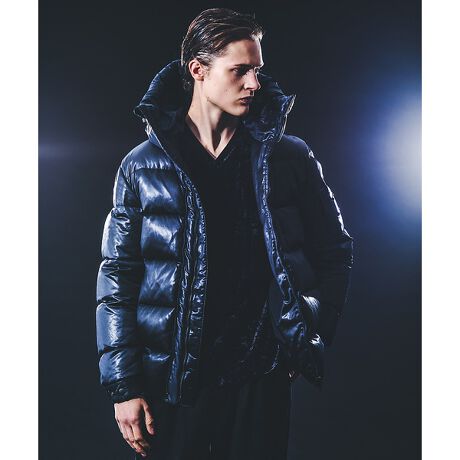 [^ԁF02510030017]yfށz{fB͌yʉƑϋvɗDꂽx^t^x[XɁAU[G{XH{ăU[̎ǋyB̎Ə_炩ȕłB90_E{10tFU[̗zI䗦̔zꂽi_ÉAEō̕ۉƑϋvւ܂ByfUCzBe[W[^[TCNWPbgCXpCAꂽt[fbg_EWPbgBCi[݂̌ɂĂ\ȃ_uWbp[dl̃tgt@Xi[2WAỸVGbg\Bt[ȟ͈^Ńz[h͂ۂA̓IɎ悤vZĂ܂Bu[O[J[̓Tvׁ̈AudlɂȂĂ܂̓ubNlXibv{^ɂȂ܂BNbVbV[_EWPbgiiԁF02510030018jBu[O[ fFH186 B85 W74 H92 pTCYF46u[O[ fFH187 B92 W74 H91 pTCYF48ubN fFH185 B84 W73 H88 pTCYF48