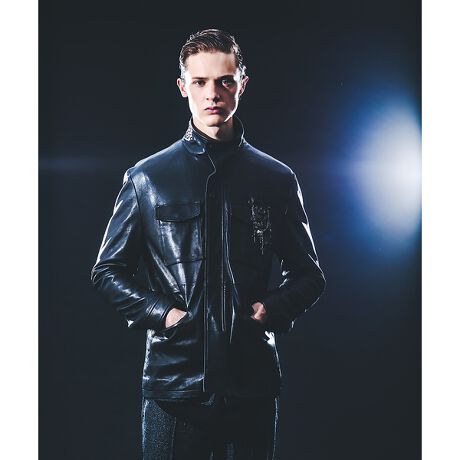 [^ԁF02510093122]yfށzƂƂƂ^b`͂̃Nt[EGRU[gpBi`ȕۗAނقǂɐ[݂𑝂\y߂ATXeiuȏ㎿fނłByfUCzAJRM65tB[hWPbg^̃U[WPbgB́Aɂ͑ƂăAeB[NANZT[{AlbNɂ̓nhChɂIWiX^bYł񂾃JX^fBG|bg̕tȂt@[Xg^CXpCAAXȃtBbeBOoXׂ₩ȃfBe[̒ɂGKgȃGbZXĂꒅBgɂ̓ANVv[c邱Ƃœ₷XgXy܂By25A/WzM-65U[WPbgiԁF02510093022