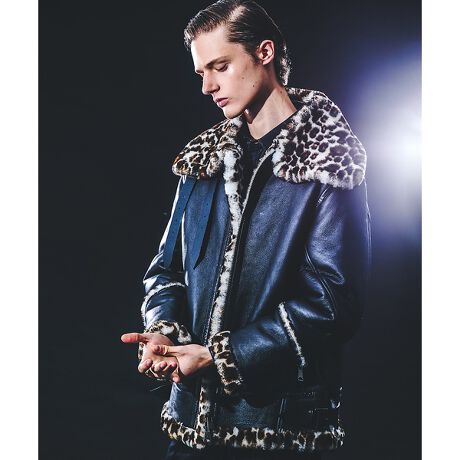 [^ԁF02510093023]yfށz\n͌IꂽimE[XLgpB[gɂ͍ōm̗pA炩ŏ_炩ߍׂ₩ȃwAʂƂȂĂ܂ByfUCzB-3̃tCgWPbgx[XɃuh炵GKgɏ؂ʐỸ[gWPbgBy炩ȒSn̍ō[g͋ɊndlƂȂĂA݂X^hXgbvŒ߂鎖ɂhAbv܂B^~łCi[̓Jbg\[1ł̈ꒅƂȂĂ܂B\m^ fFH185 B84 W73 H88 pTCYF48ubN fFH186 B86 W72 H88 pTCYF48