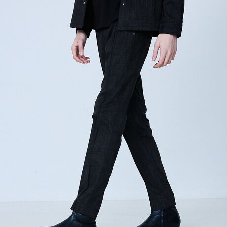 [^ԁF02520052077]Tuck Tapered Denim Slacksyfށzt~hIXŒSn̗ǂlLkɗDꂽ9IXXgb`fjBEHbVhH{AǂtF[hĖ邢\ɎdグĂ܂Bc̃_ȃfj炵AcXWɃtF[h\̃fjłB  yfUCze[p[hVGbg̃XbNX^CvBtgɂ̓Z^[N[XăLC߂ɃfUCĂ܂BEGXgTChMU[Sn̗ǂ܂B܂AxbgŃfUCꂽIWiU[^OIBCfBS͔zFO[Xeb`ŃVbNɃfUCĂ܂ByR[fBl[gzfރWPbgiiԁF02520082077jAfރVciiԁF02520010077jƍ킹ZbgAbvX^CIXXBEGXg땔̎dl̓ubN(xbgŃfUCꂽIWiU[^Ot)ɂȂ܂BCfBS fFH186 B88 W74 H92 pTCYF48ubN fFH186 B88 W74 H92 pTCYF48