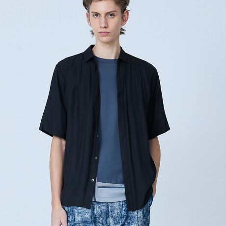 [^ԁF02528011202]Skipper S/S ShirtyfށzƓȃ^b`ŁAV悤ȕ͋C̃|GXefނgpBySnłB  yfUCzOV[YD]fUCubVAbvBOgɓIȃ^bN{܂B䗃dlŕ1ڂ̃{^ANZgɂȂXLbp[VcłByR[fBl[gzCi[ɂTVc^NgbvƂ̃C[hIXXBpc̓fjXLj[Ȃǂ̉X^CAChpcȂǂ̃bNXX^COɂ܂B