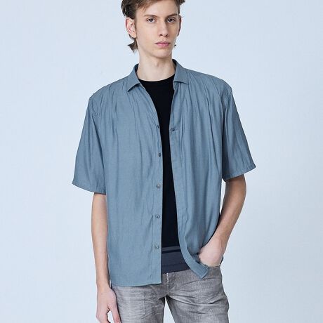 [^ԁF02528011202]Skipper S/S ShirtyfށzƓȃ^b`ŁAV悤ȕ͋C̃|GXefނgpBySnłB  yfUCzOV[YD]fUCubVAbvBOgɓIȃ^bN{܂B䗃dlŕ1ڂ̃{^ANZgɂȂXLbp[VcłByR[fBl[gzCi[ɂTVc^NgbvƂ̃C[hIXXBpc̓fjXLj[Ȃǂ̉X^CAChpcȂǂ̃bNXX^COɂ܂B