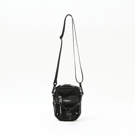 [^ԁF04459854019]RpNg2L肪RɂȂ΂߂\ȃV_[obÓA^EANeBuȏʂ܂ő劈ԈႢȂBXgbv̓~^[XybNdlōϋv_炩AԎgpĂɂ肵ĎƂł܂BKvŒ+Ǝ܂錩ڈȏ̎[́BXgbv͎O\ŁAobOinobOƂĂfC[[X◷sȂǃIItAYfB[X킸CyɎglC̃~jV_[obOBMdiRpNgɎ^тɂIXXłBLgACełByINDISPENSABLE / CfBXyTuźA܂uBAGvƂt݂ȂAlXʉ݂邽߂Ɏ܂̎AgKvsȂ́huINDISPENSABLEviCfBXyTujƌĂł܂BオςłuBAGv͐ŁgKvsȂ́hłAĝł邩炱AƎvÁuINDISPENSABLEvƂtuh2012Nɗグ܂BNzĕς邱ƂȂ󂯌p`BN|ēXJi@\B͂ȑ̎ۂuBAGvƂJeS[ɗƂ݁Aɂɑ݂郁bg𒊏oAVȃX^_[h𐶂ݏoƂuhRZvgƂAV[YƂɃe[}fĐVȃv_Ng𔭐MĂ܂B݂ł͍̃ZNgVbv⊓X̑AAJJi_E`łWJĂAEIɍ]𓾂Ă܂B