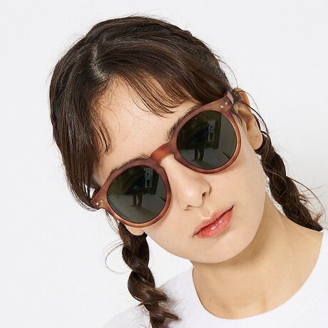 [^ԁF04469878111]THE OVERSIZED ROUNDy僉EhzIZIPIZIOVERSIZE LINEꂽAJWAƃtH[}ǂt[łBt[ɂ̓oCI}XvX`bNfނ̗pATXeBiuA]i̔בϋvサĂ܂Bi摜́A̓p\RȂǂ̉{ɂAۂ̐FƈقȂČꍇ܂B\߂Bi̐F̖ڈ́AiP̂̉摜QƂBߗ:14Oߗ:0.10made in Taiwan y SUN zLUNETTES DE SOLEILTOXFROM SUN TO FUN fUC̍Jtȃt[yoPROTECTION 99.9UVJbg̃JeS[3̃Y̗pyIZIPIZIzIZIPIZI (CWsW) ́AtXEog 3 l̎҂ɂA2010 NɃpŒaACEFAuhłB̎n܂́Aނ̗ê߂ɁuŁA@\IŁAă[Yiuȃ[fBOOX (Vዾ) 肽vƎvƂłB݂̓TOXu[CgJbgOXALbYȂǂ̃oG[VgB}nA{E}VFȂǃps⃍hAubZɂcXAZNgVbv͂ߐE 83 Ŏ舵Ă܂BBRAND VALUE: HAPPY (|WeBuȐE) EASY (Vv) OPEN (ׂĂ̐l/łǂł) and WOOW (ɋ!) 