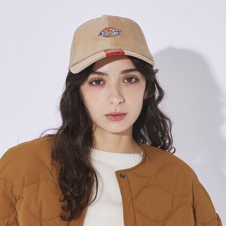 [^ԁF04499874205]yDICKIES/fBbL[YzEX CORDUROY LOW CAP R[fBCLbvfUCƋ@\EgX^C̃SLbvEv`v͂1EXq̌`ɂǍ`YɌĂp^[̗pfށE nRV悭Aϋv̂fރR[fBl[gEXg[g&JWAX^C̓rbOVGbg̑ŁBEgbNpcȂǂƍ킹āAX|[c~bNXX^CɁBEusedƍ킹ăgȟÒ~bNXX^C߁BẼJ[WJȂ̂ŁATVc~fjƂVvȃJWA^CXbNX~VcƂLC߃X^Cɍ킹₷łByDickiesz1918NC.N.WilliamsonE.E.DickieA݂Williamson-Dickie Manufacturing company̑OgƂȂЂݗB4N1922NɌ݂̎ЖɉgBOIɘJ҂̃j[Yɉ邽߂̐s͂fꂽi̓AJSyɍLZĂBI[ZeBbNȃX^CƗDꂽ@\̗B[NEGA[ւ̃j[Y𐻕iɓew͂́A݂ɂ󂯌pĂ܂B݂ɂẮA[N}[Pbĝ݂Ȃ炸JWA}[PbgłEIɂ݂̑mĂĂ܂B