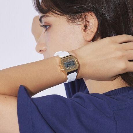 [^ԁF04499878901]ICE DIGIT RETRO-METAL/fWbgg@^V[YuACXfWbgg ^v́Ap`̃gȃP[XfUC̃fW^EHb`BXeX̃P[X̗p邱ƂŁA]̃JWAȕ͋CɏiƍvXBS5̃J[oG[V𑵂AAtAj̕\ɉAXgbvEHb`AA[AobNCgAfA^C@\𓋍ځBrWlXV[ł􂵂܂BSPECdʁF45gP[XcF32mm / P[XF32mm / P[X݁F8mmh\F3Ch / @\FXgbvEHb`AA[A/t/j\AGMTAobNCg[ugFfW^(CR1616)P[XfށFXeXX`[ohfށFVRhfށF~lKXF13.5`19.5cmtiFICE-WATCHBOXAۏ؏ۏ؁F[J[ۏ2NICE-WATCH{bNXtv܂̂ŁA؂ȕւ̃v[gɂœKłB{bNXfUC͗\ȂύXɂȂꍇ܂BICE-WATCH(ACXEHb`) ICE-WATCH̓xM[̃t@bVEHb`uhŁAE̕ɐe܂Ă܂B ڂDʂȐFƃj[NȑfގgAăt@bViuȃX^Cgݍ킹AzLȃfUCő̃fBA̒ڂW߂Ă܂BiȂ荠ȉiȂ̂ŃRNVAɂėlXȃJ[Ił܂B ACXEHb`̂̖͂ƂĂ̂́AIȃpbP[WOB炩ŐVNł邱Ƃ̃V{AACXL[uC[W|J[{̃{bNX́Aꂼ̃RNVJ[ɍ킹J[Ô̂t̂ŏW߂ȂRNVłB {㗤ƂƂɁAt@bVAzr[Gڂ悹bɁBS瑽̔𒸂A֐RNV2013`2016ł̓X|T[𖱂߂Ă܂B{̒lłȂAẼ~[WVA[eBXgAAX[gpĂ܂B